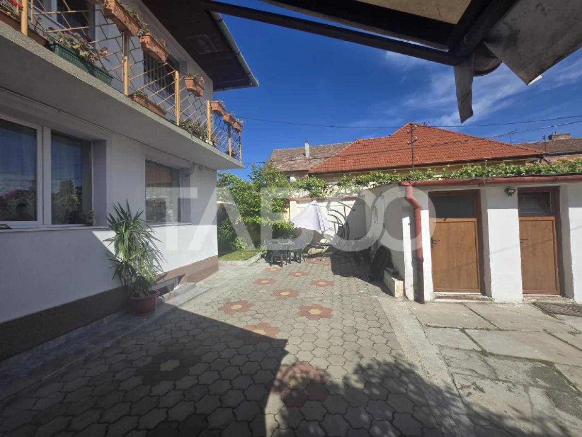 Casa de vanzare 260mp 7 camere curte 113mpu zona Trei Stejari Sibiu - 5