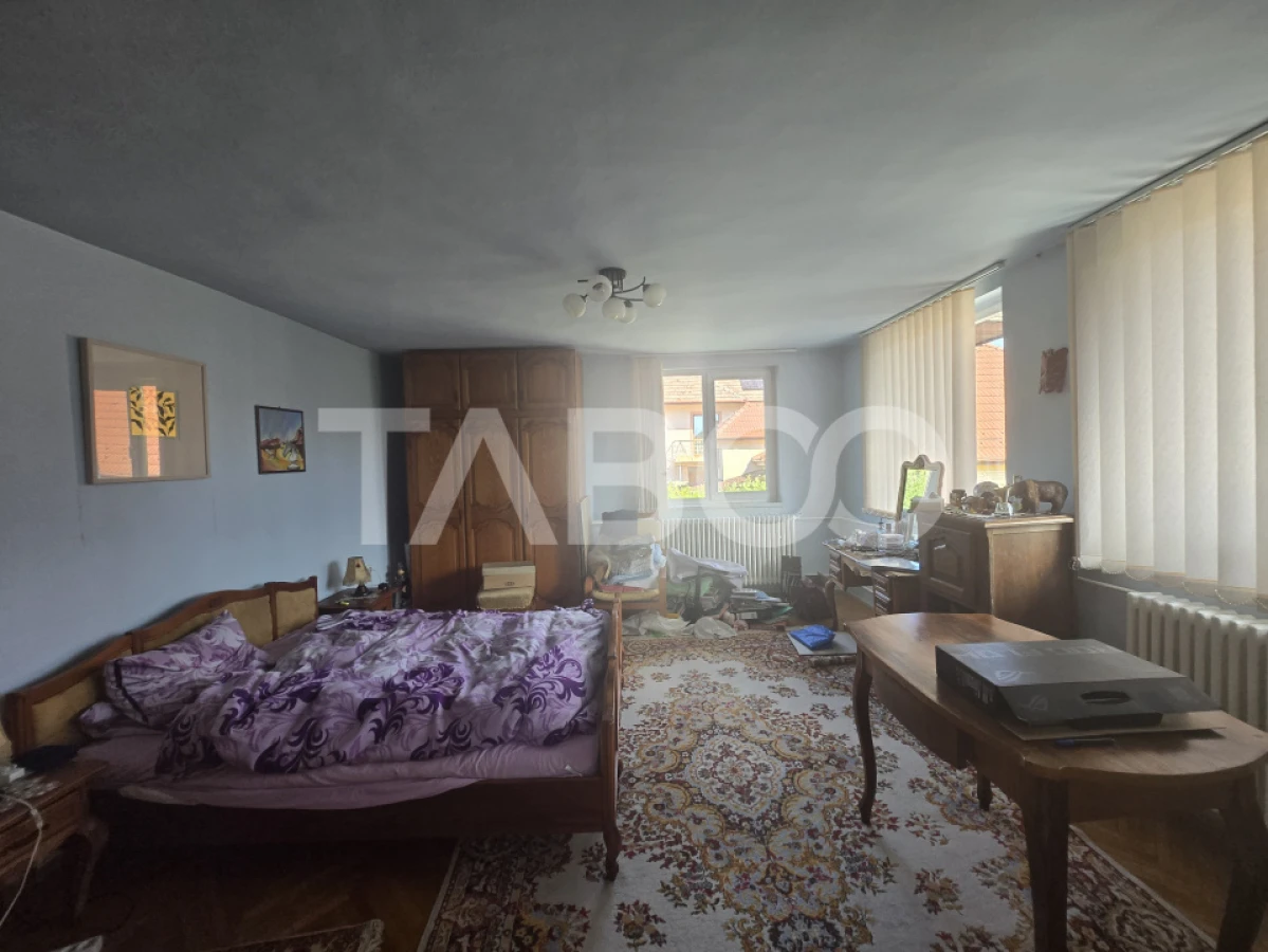 Casa de vanzare 260mp 7 camere curte 113mpu zona Trei Stejari Sibiu - 3