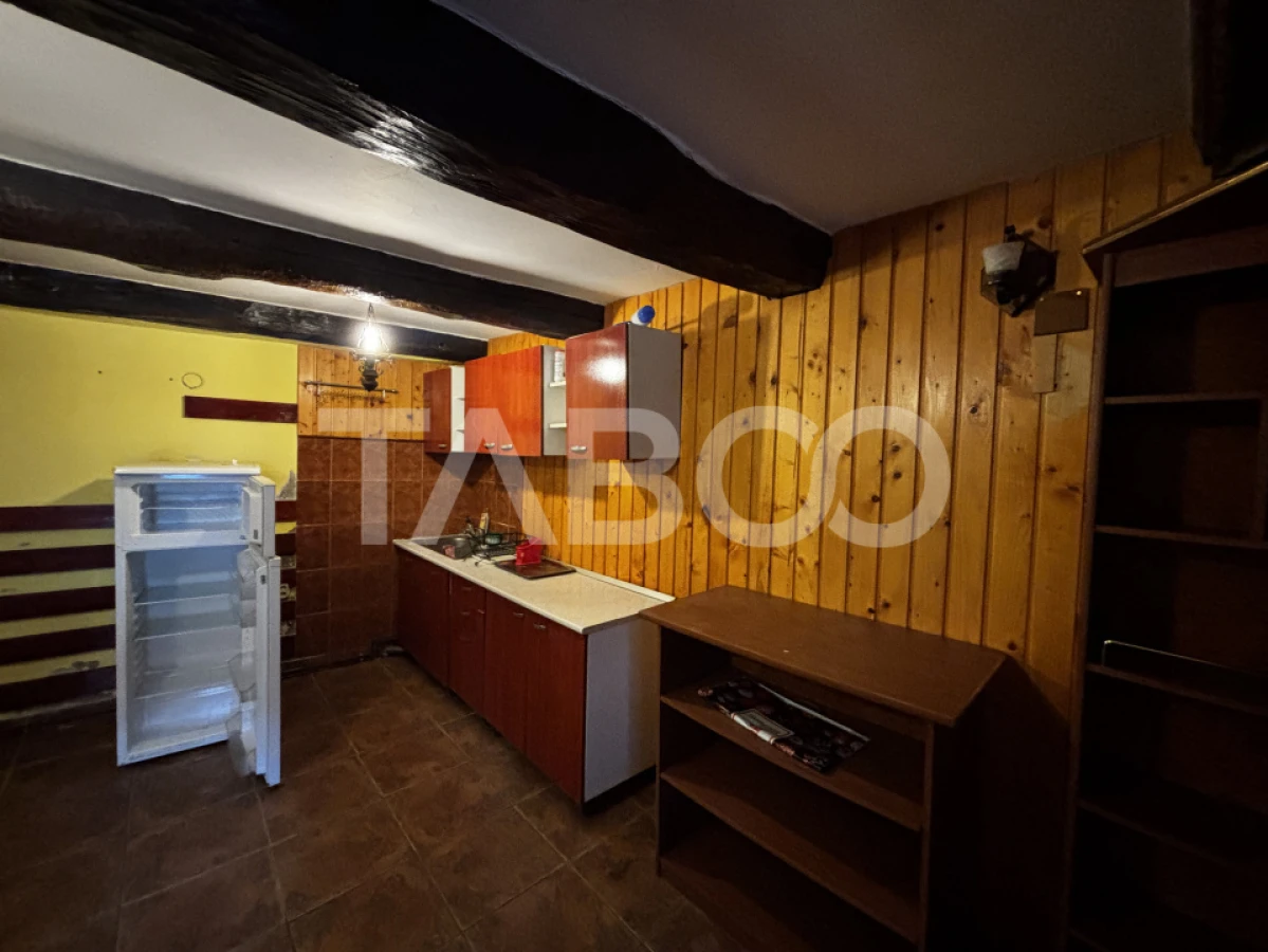 Casa de inchiriat 5 camere + curte ideala pentru muncitori - 4