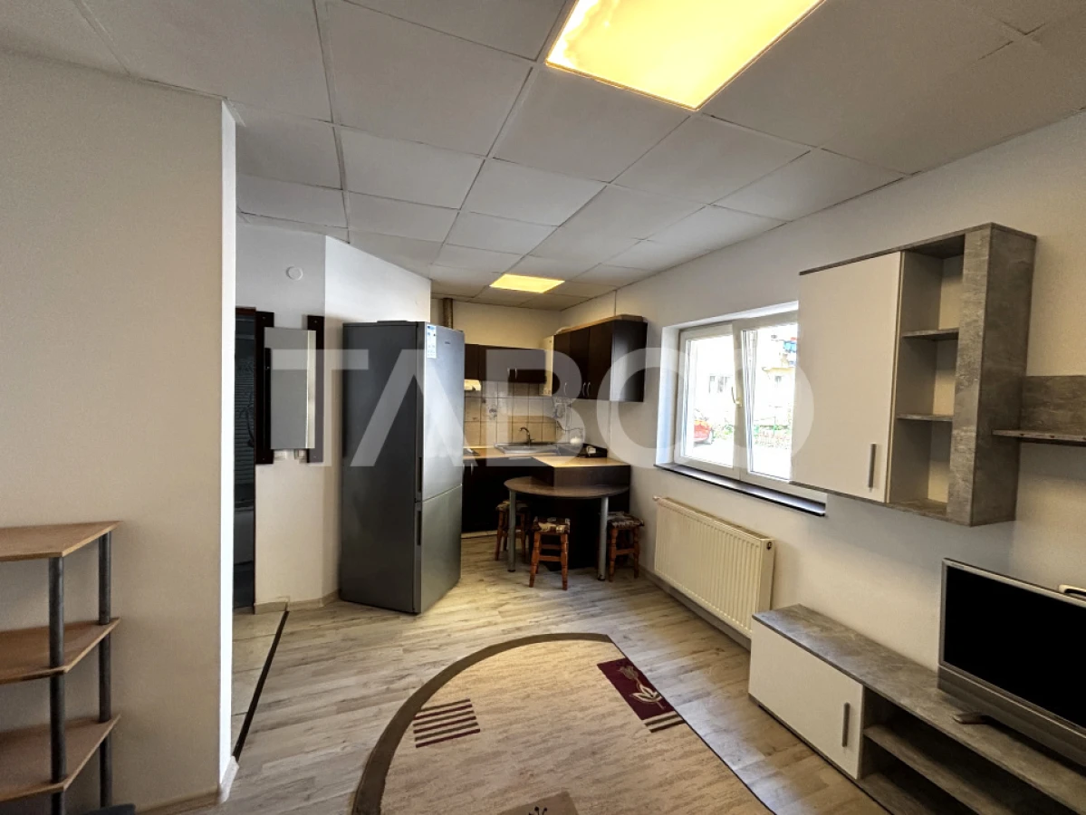 Garsoniera de vanzare la parter mobilata si utilata Sibiu - 2