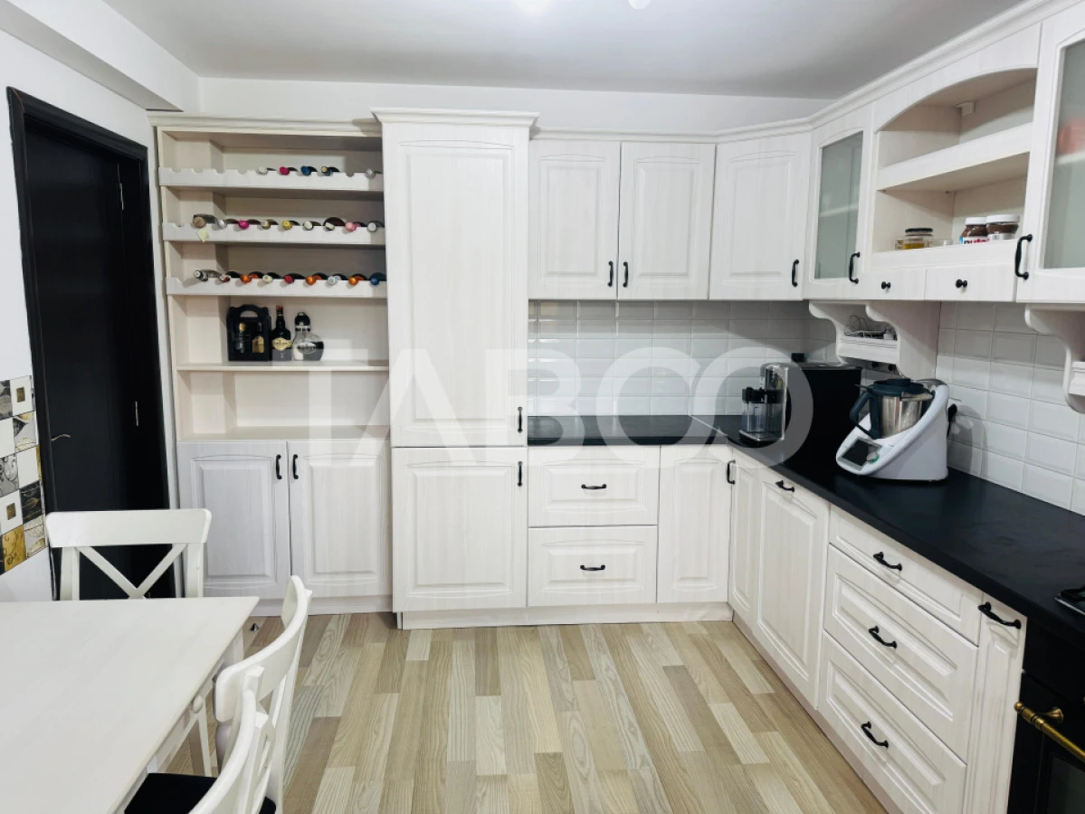 Casa de vanzare cu 4 camere zona linistita Sura Mare Sibiu - 3