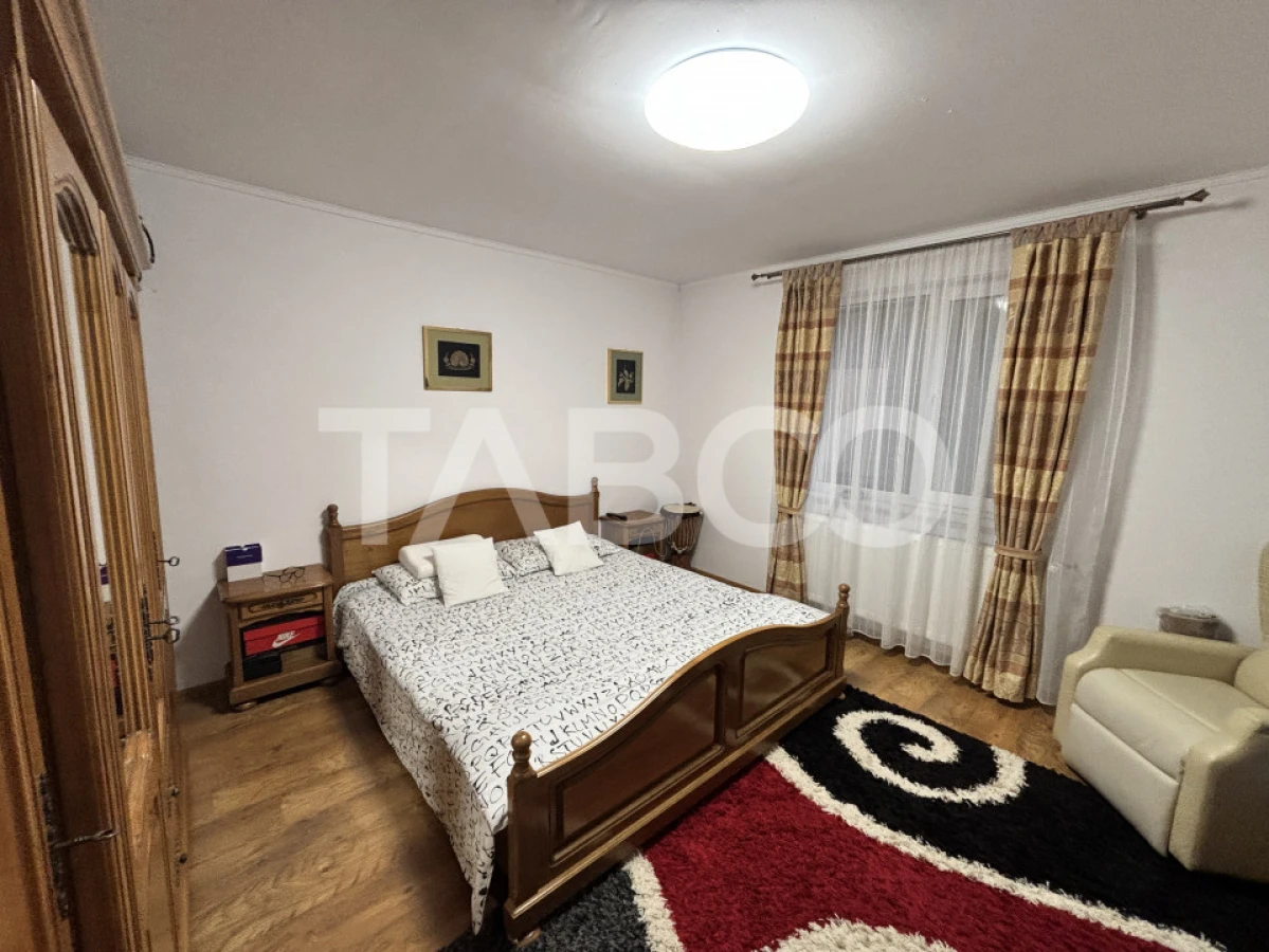 Casa de vanzare individuala cu 3 camere 500 mp teren Sura Mare - 5