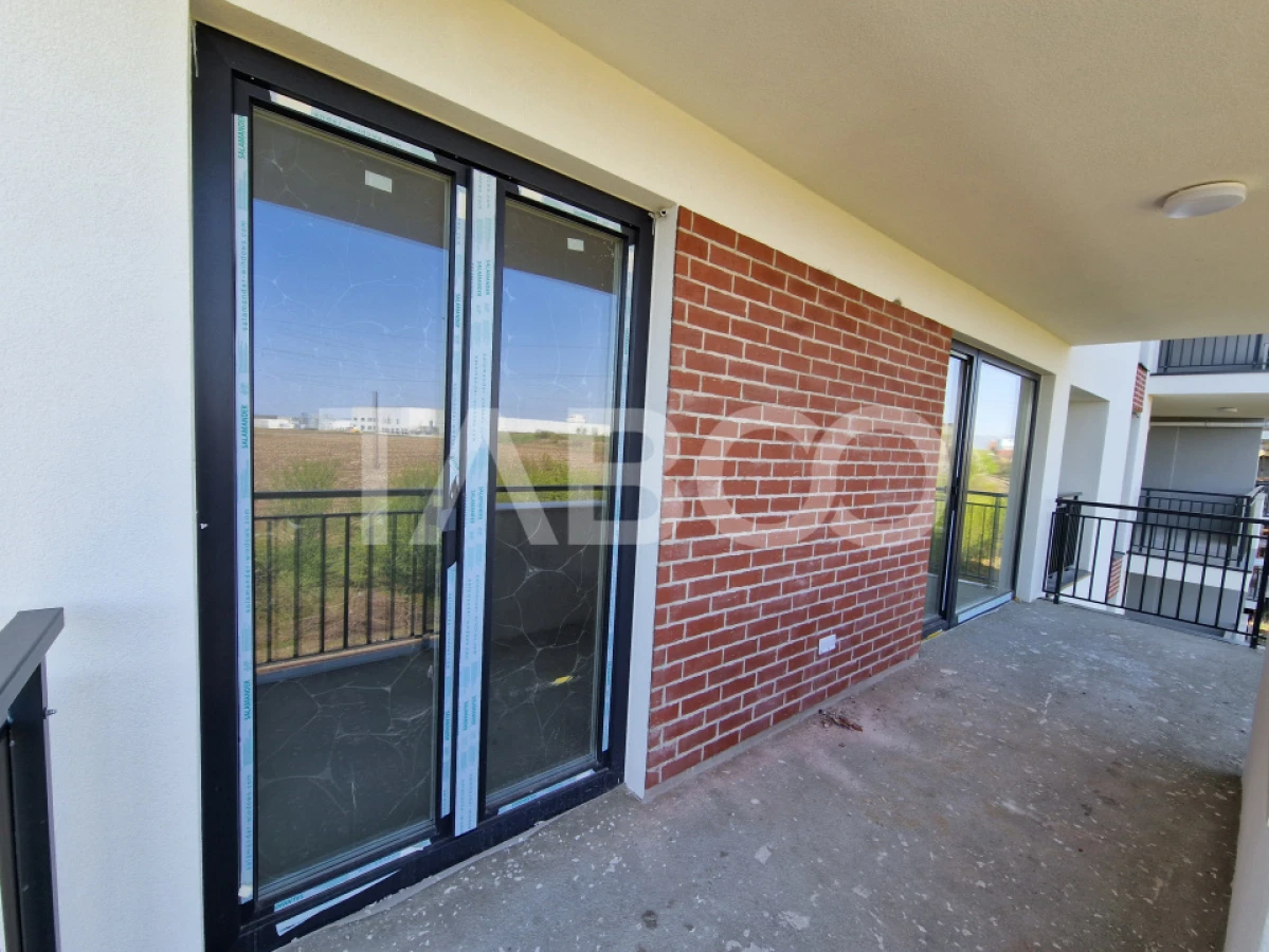 Apartament 3 camere 2 bai etaj 2 bloc cu lift zona de case in Turnisor - 7