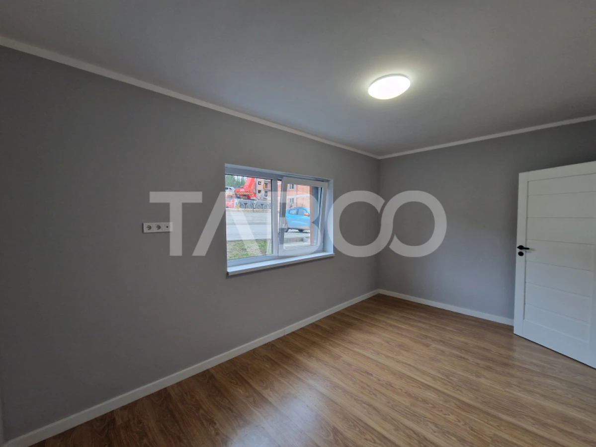 Apartament 2 camere parter 54 mp utili balcon loc de parcare Cristian - 6