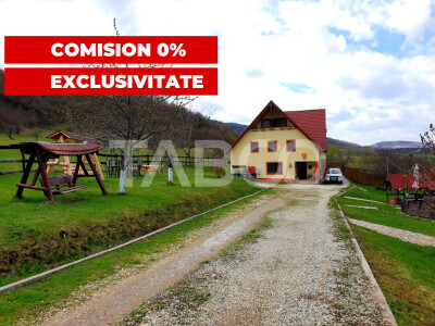 EXCLUSIVITATE - Casa 9 camere 615 mpu 9 bai 3600 mp teren in Fantanele