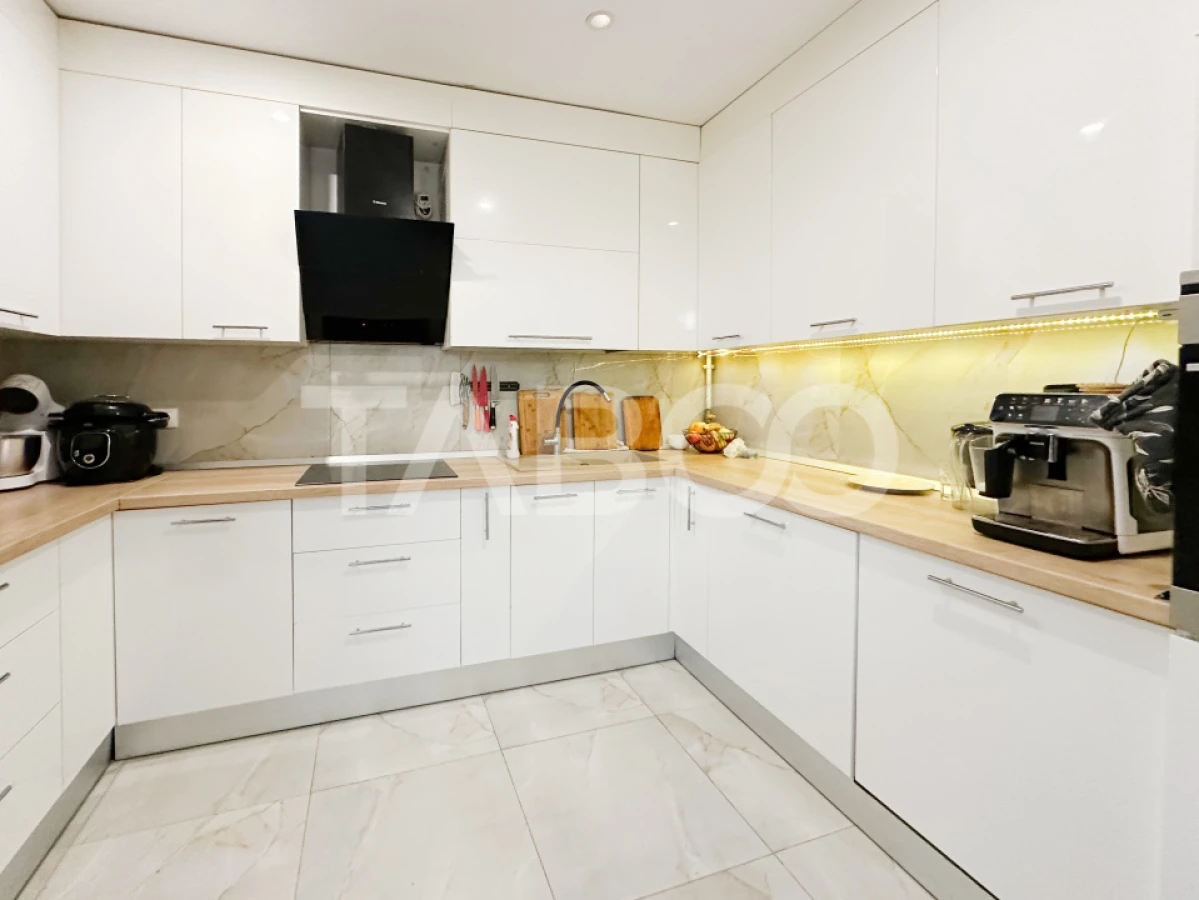 Vanzare apartament 3 camere cu parcare cartierul Iris zona Oasului - 4