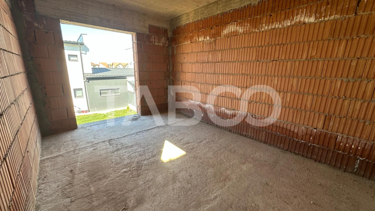 Casa de tip duplex 4 camere 120 mpu zona Selimbar Sibiu - 2