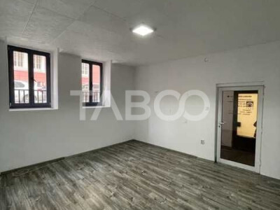 Spatiu de inchiriat ultracentral birouri sau magazin Centru