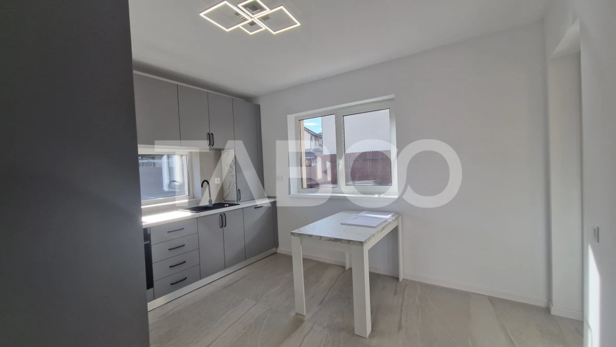 Casa moderna cu 4 camere 2 bai si curte in Selimbar zona rezidentiala - 4