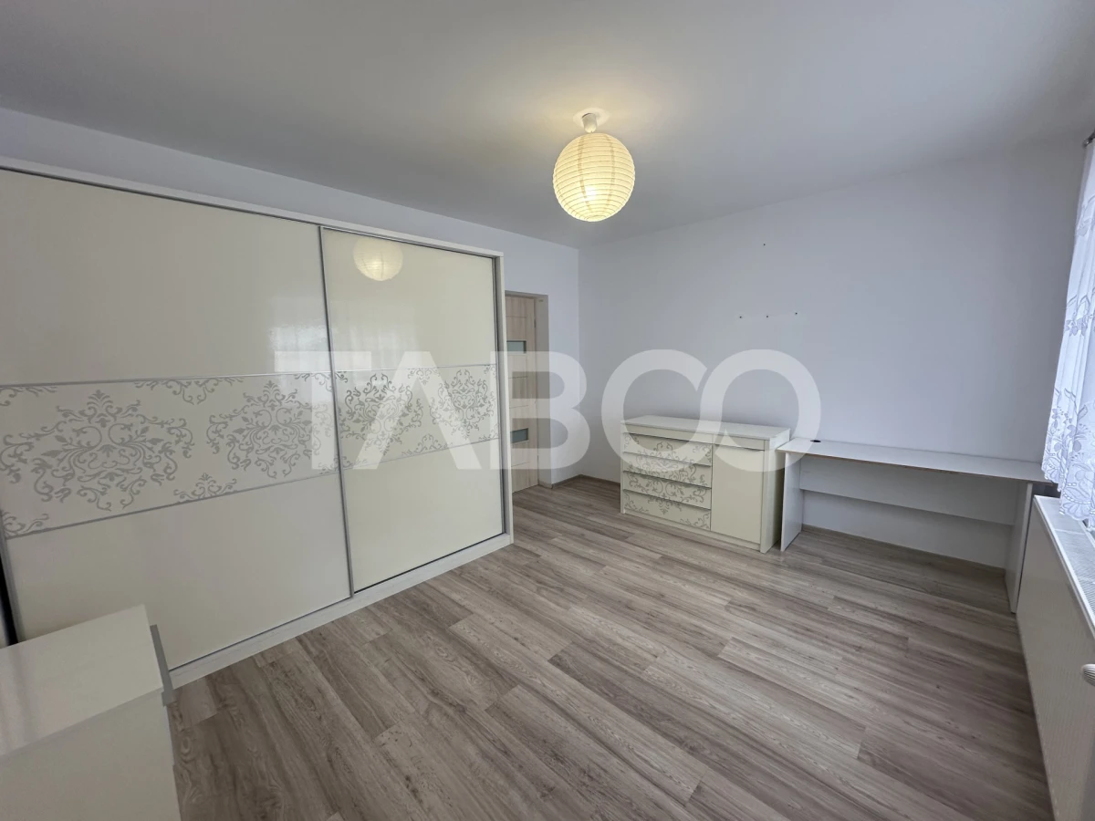 Apartament de vanzare 78 mpu 3 camere loc de parcare si gradina 90 mp - 2