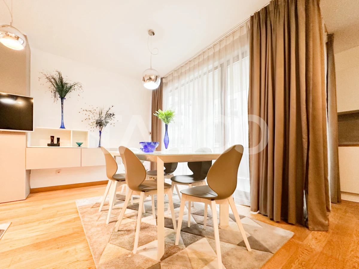 De vanzare apartament 3 camere 2 bai la cheie Gheorgheni bloc nou - 1