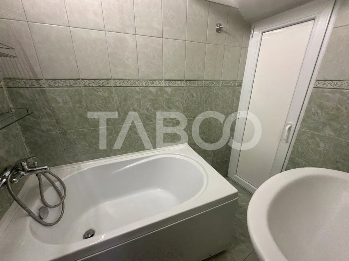 Garsoniera de vanzare si 1 loc de parcare in curte Podul Minciunilor - 5