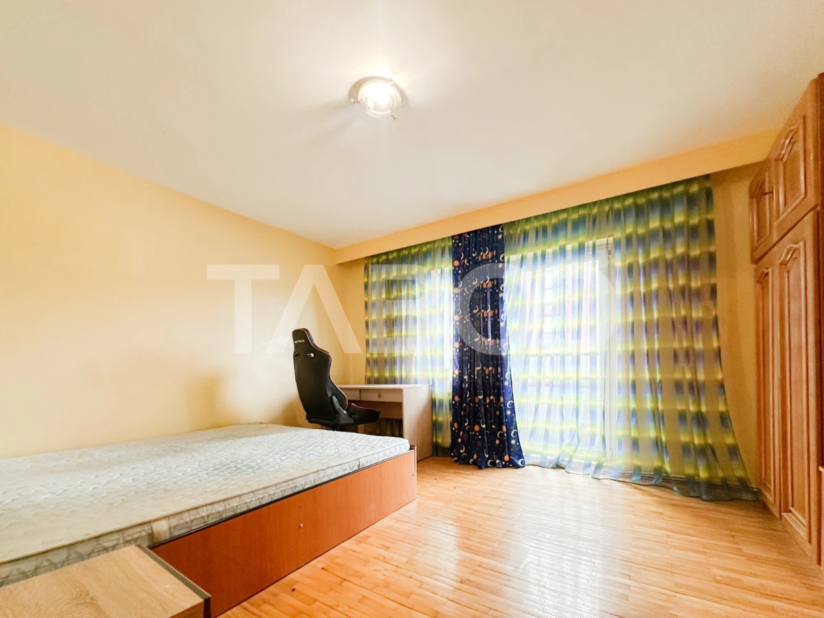 De vanzare apartament cu 3 camere decomandate Marasti Scortarilor - 2