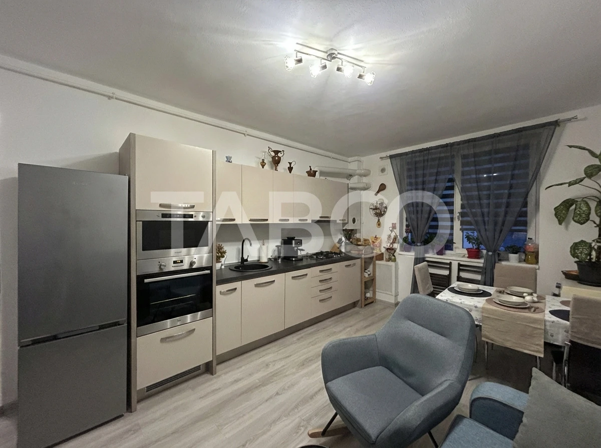 Apartament 3 camere utilat si mobilat cu balcon si parcare in Selimbar - 3