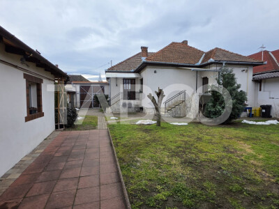 Proprietate de vanzare doua locuinte pe acelasi teren