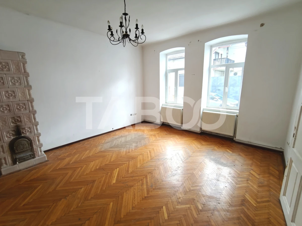 Spatiu de inchiriat in curte proprie - zona Lupeni - Comision 0 - 9