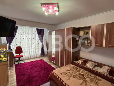 Garsoniera 33mpu de vanzare + parcare si curte privata