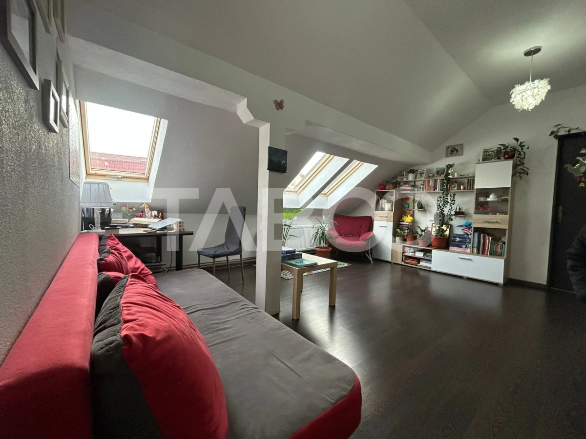 Apartament cu 2 camere de vanzare in bloc cu curte zona Turnisor - 1