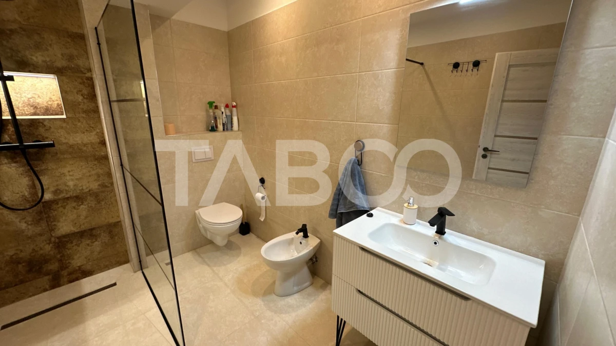 Apartament 3 camere prima inchiriere 72 mpu zona Strand Sibiu - 10