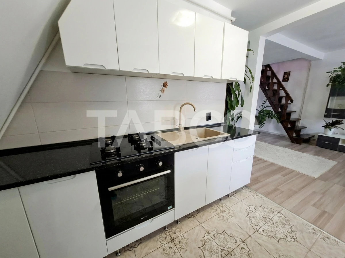 Apartament cu 3 camere de vanzare - mansarda Vasile Aaron - intabulata - 8