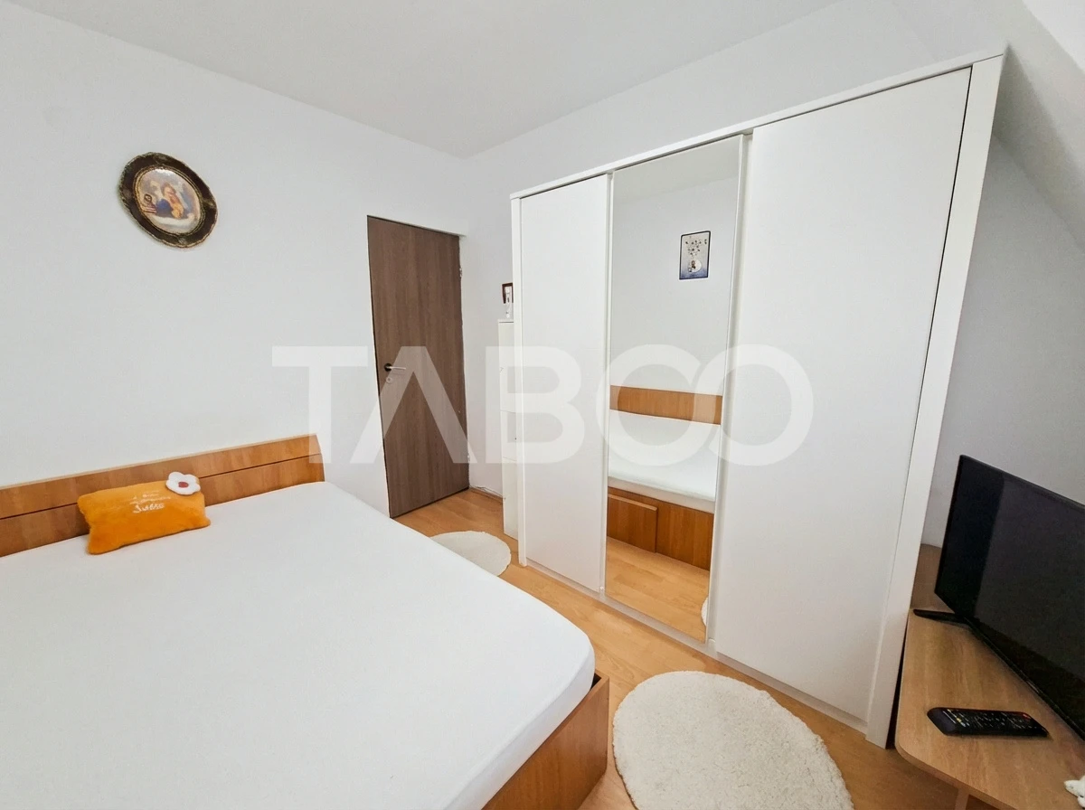 Apartament cu 3 camere de vanzare - mansarda Vasile Aaron - intabulata - 3