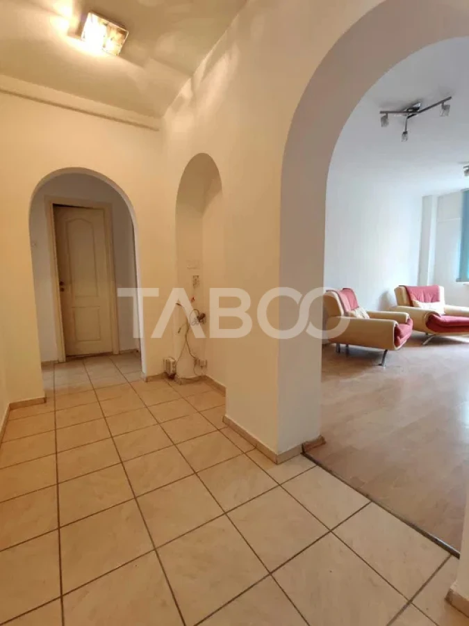 Apartament spatios cu 4 camere mobilat utilat 77mpu Milea Sibiu - 10