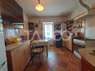 Apartament de inchiriat 2 camere complet mobilat utilat zona Tabacari