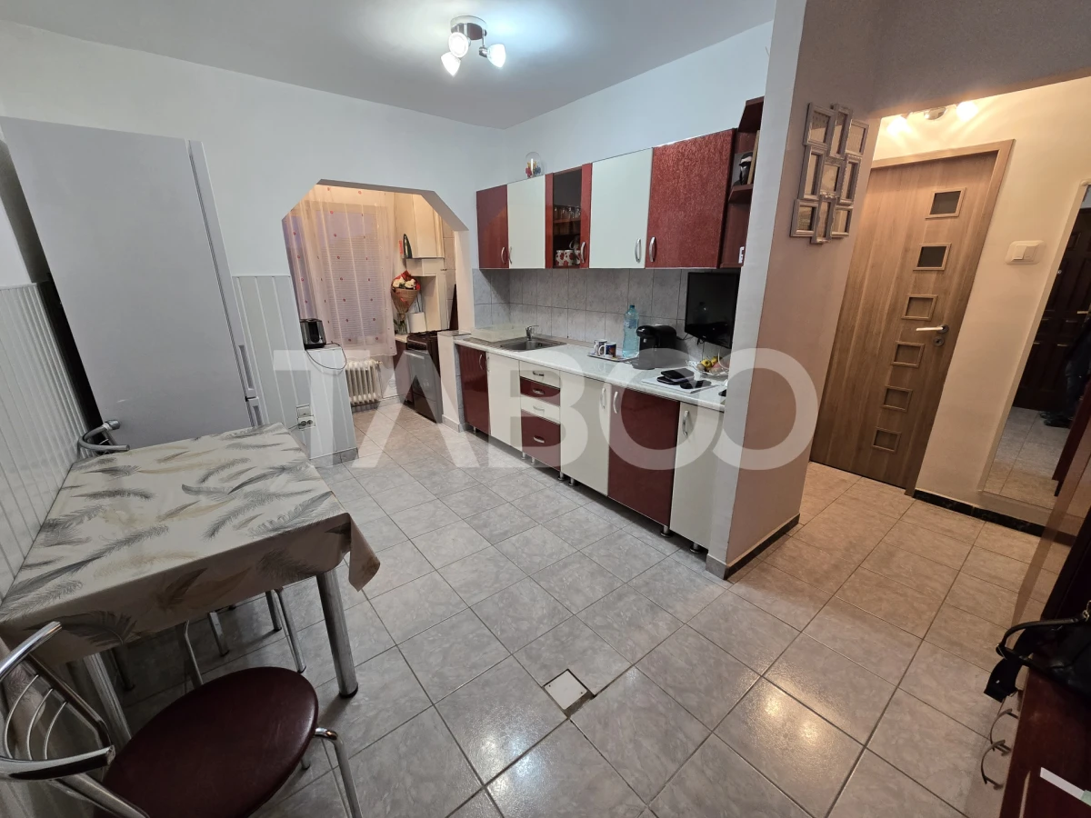 Apartament 2 camere decomandat balcon pivnita Terezian Sibiu - 1