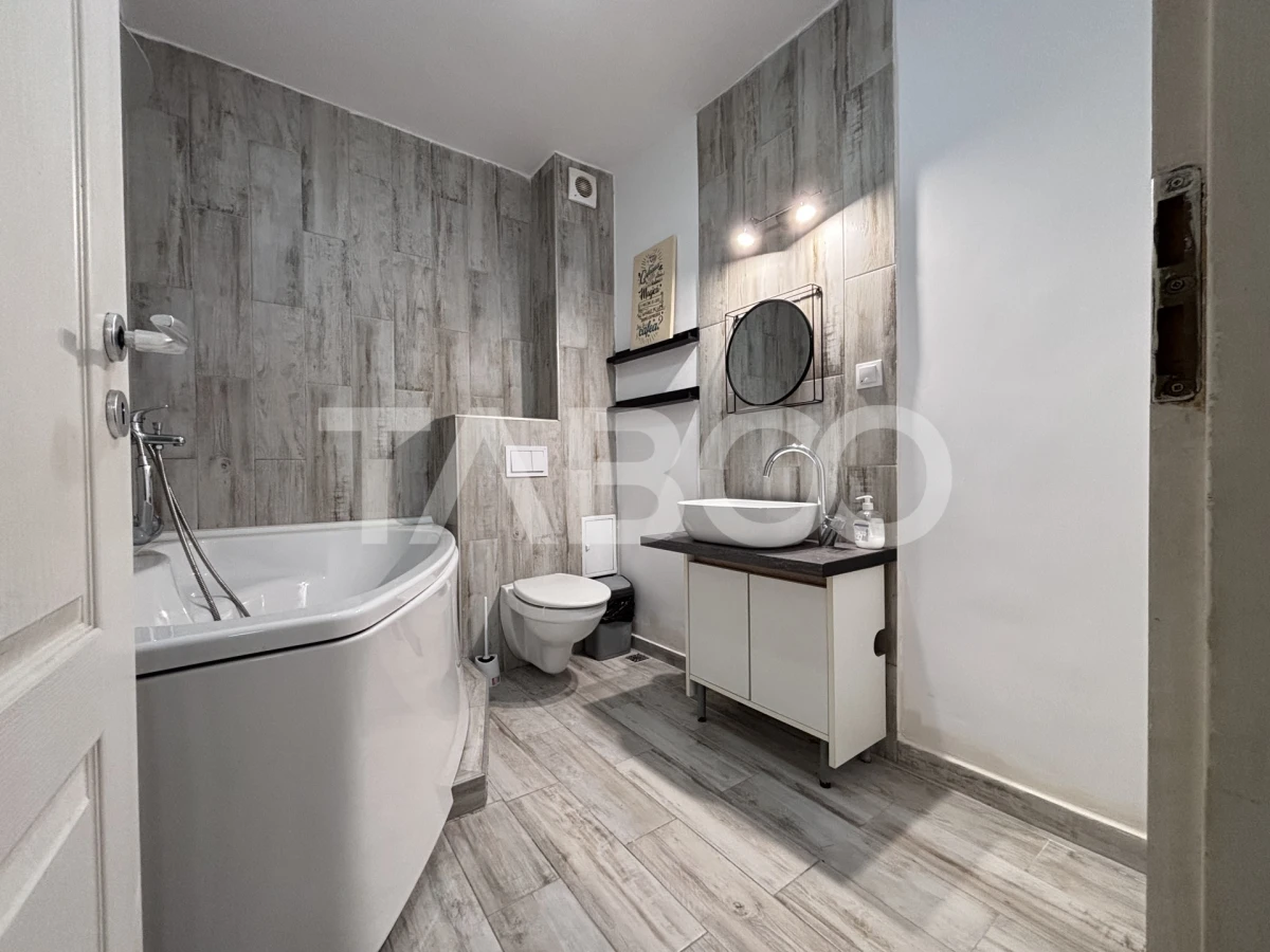 De vanzare apartament cartier Intre Lacuri pretabil investitie - 2