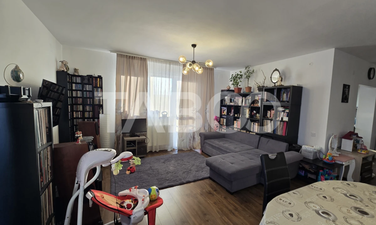 Apartament de vanzare 3 camere 93mp 2 bai balcon si lift Rahovei Sibiu - 1