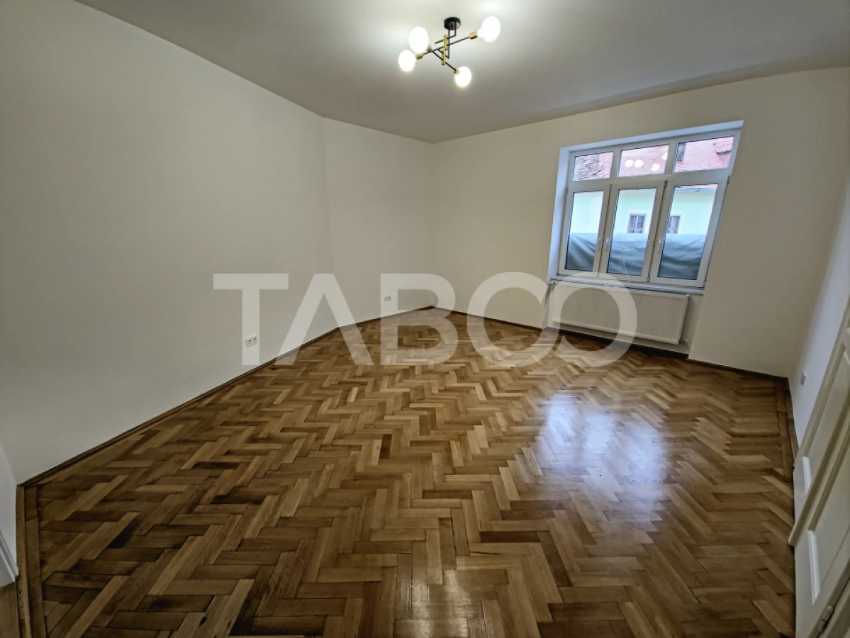 Spatiu comercial de inchiriat cu 4 camere Nicolae Balcescu Sibiu - 8