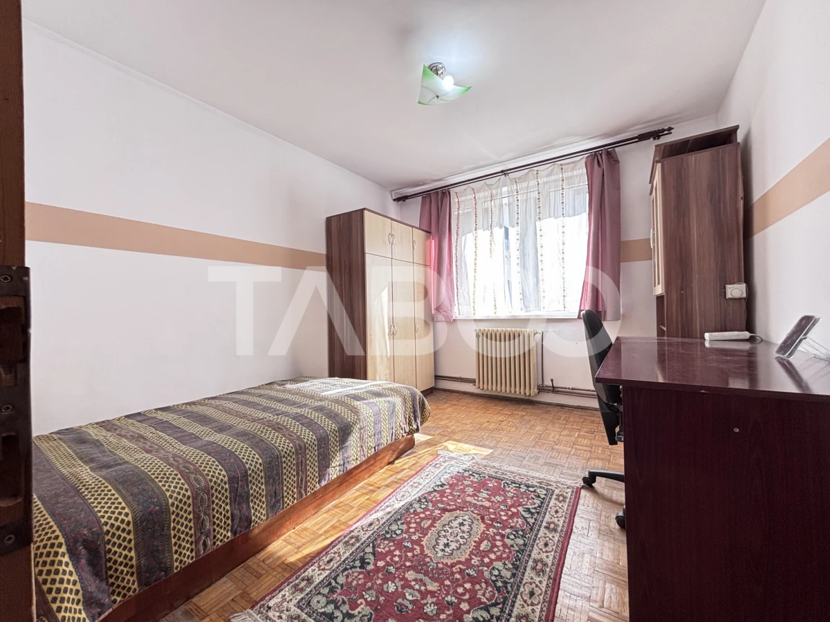 Apartament de vanzare cu 3 camere decomandate in Piata Abator - 3