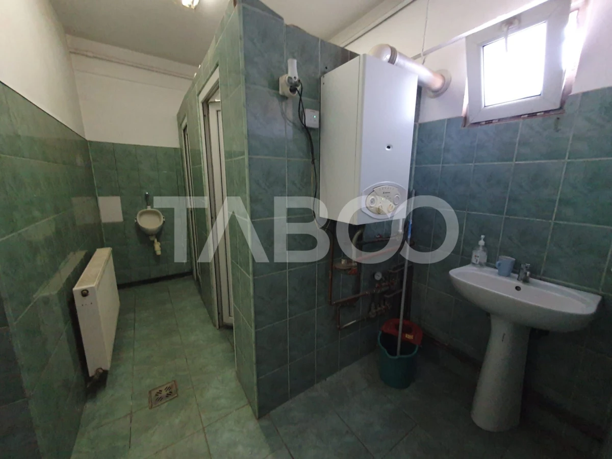 Hala + Spatiu Birouri pe Platforma Industriala Fagaras S = 1750 mp - 9