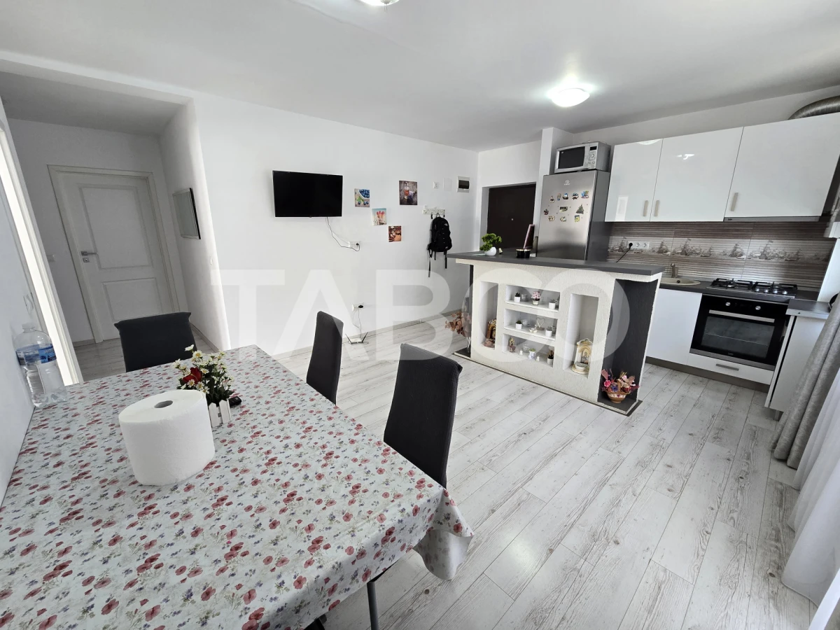 Apartament decomandat 3 camere 2 balcoane parcare etaj 1 Arhitectilor - 2