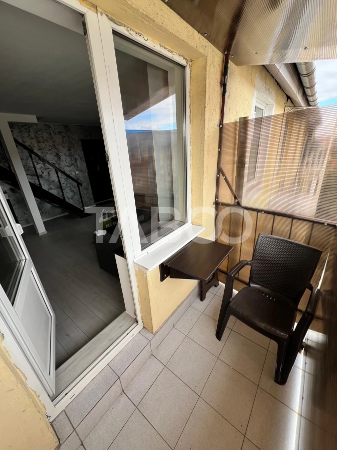Apartament 3 camere de vanzare decomandat cu balcon zona Vasile Aaron - 7