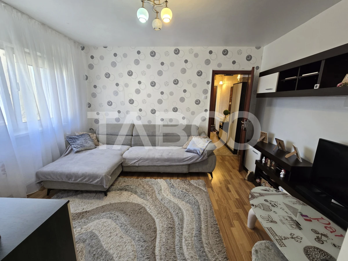 Apartament cu 2 camere mobilat utilat pivnita 4 mp Vasile Aaron Sibiu - 1