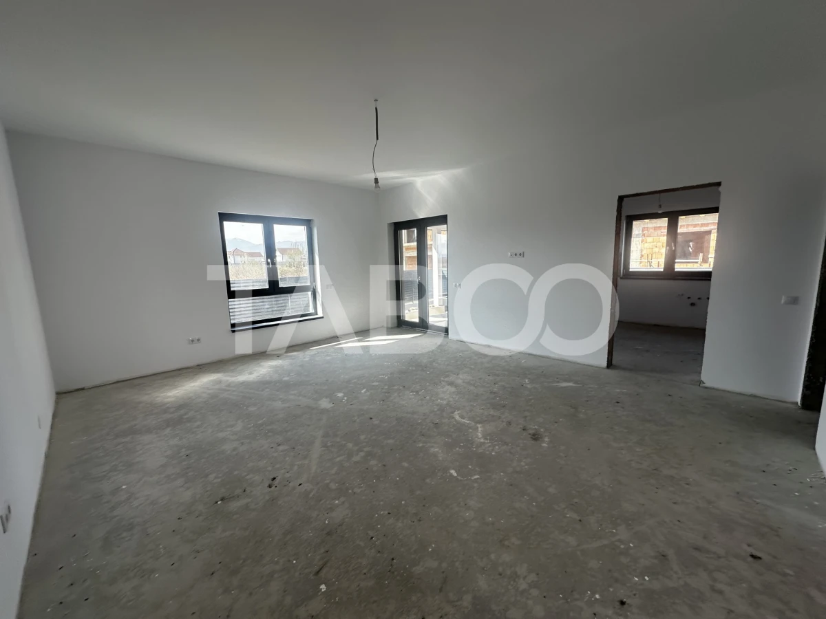 Casa individuala pe 1 singur nivel de vanzare in Cristian - 2