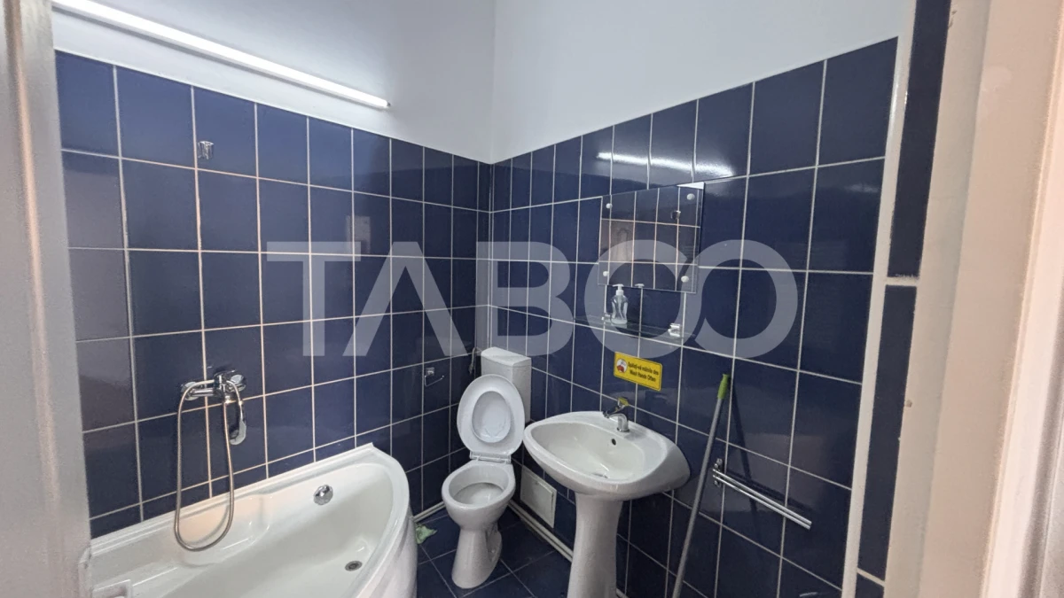 Spatiu comercial de inchiriat cu 3 camere Ultracentral Sibiu - 8