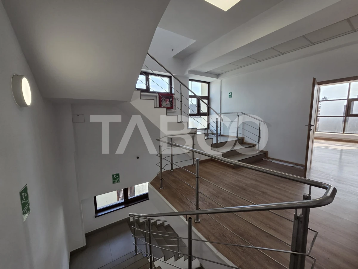 Cladire de inchiriat pentru afacerea ta suprafata 654 mp 3 nivele - 10