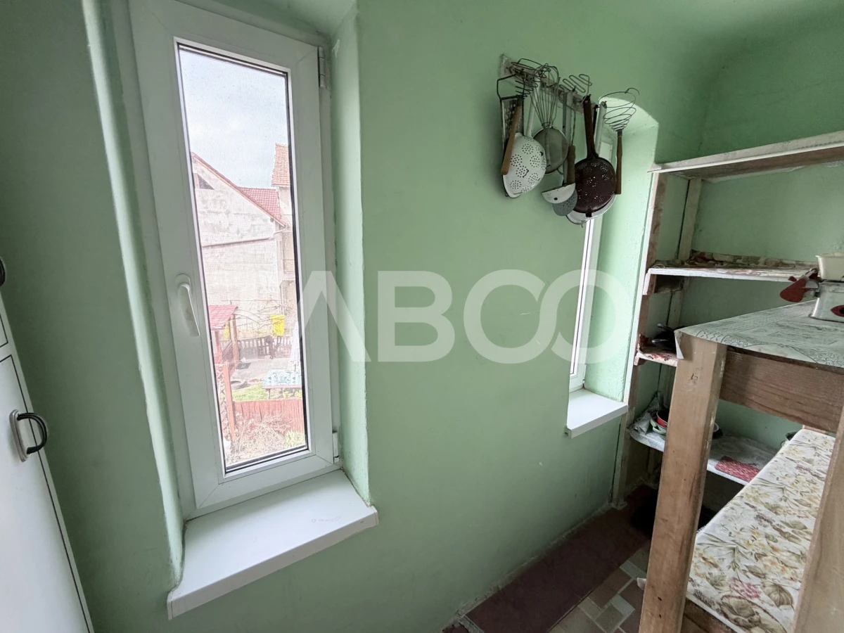 Apartament 3 camere 78 mp utili acces auto in curte Strada Dealului - 10