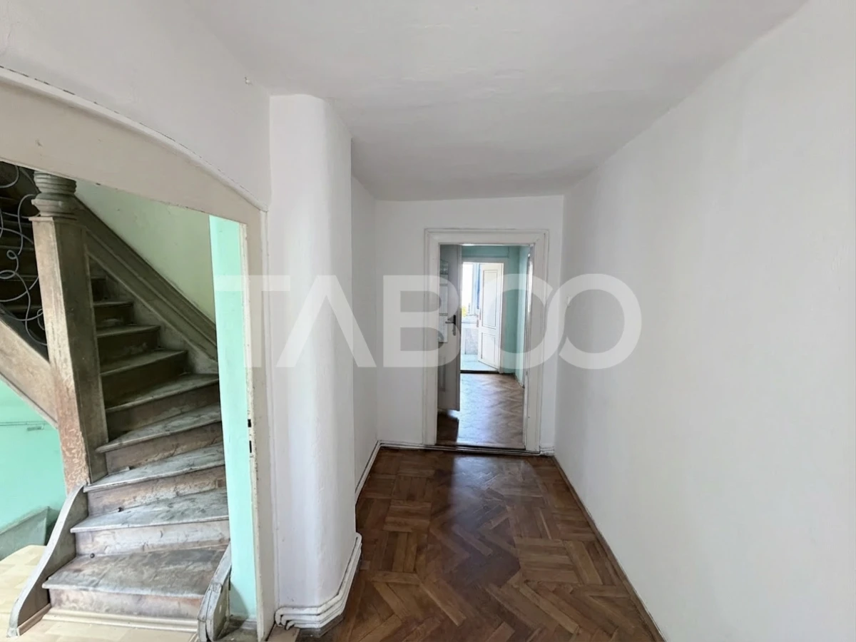 Apartament 3 camere 78 mp utili acces auto in curte Strada Dealului - 8