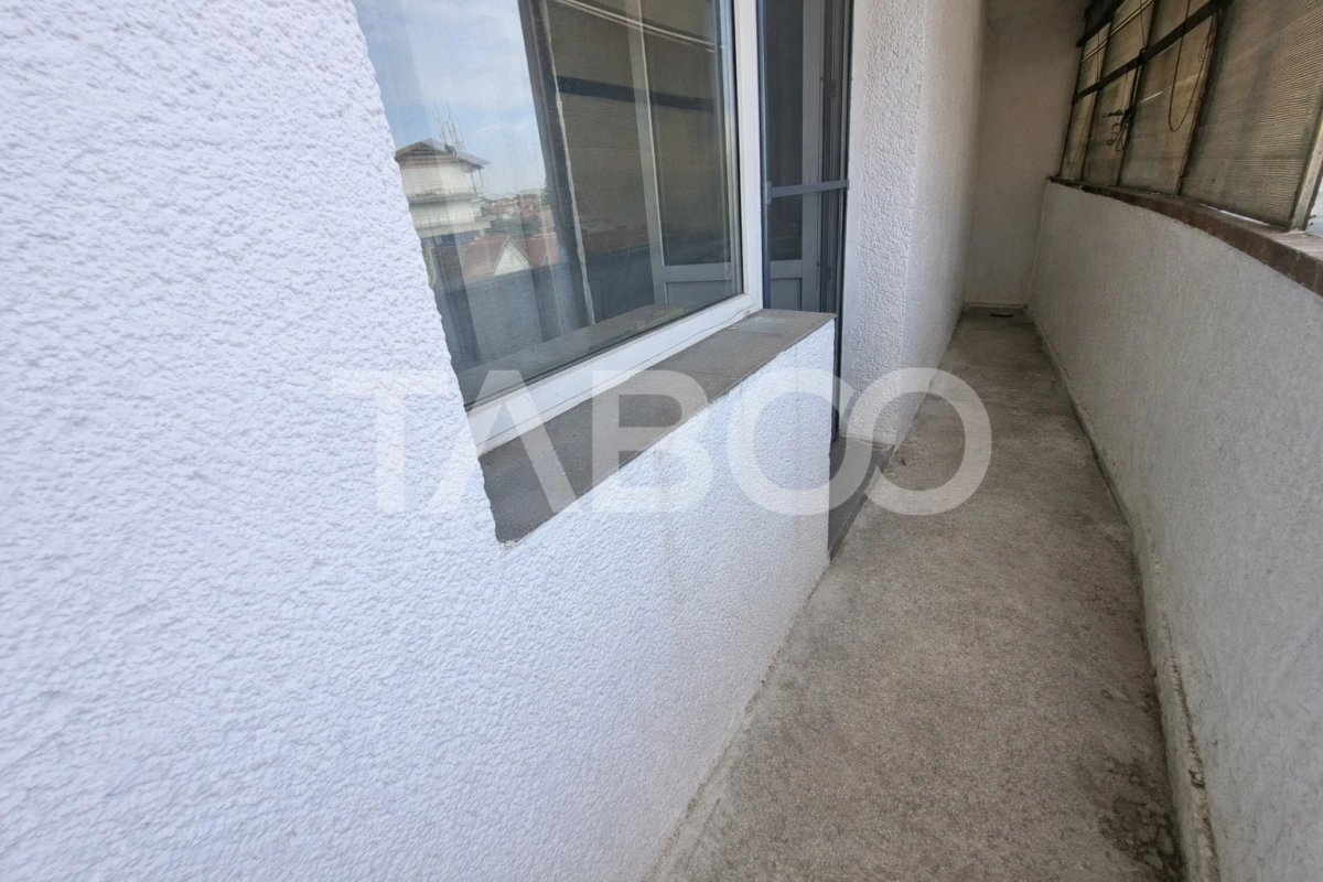 Apartament de vanzare decomandat cu 3 camere balcon etaj 2 in Turnisor - 6