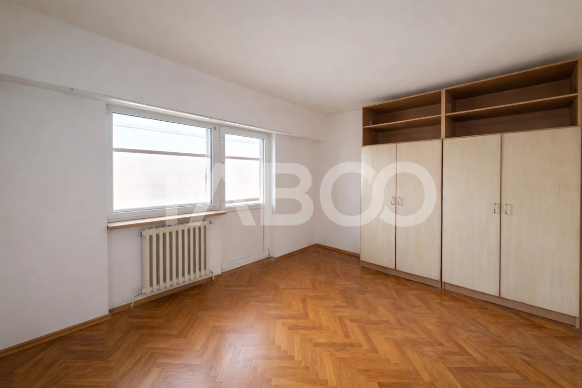 Apartament de vanzare decomandat cu 3 camere balcon etaj 2 in Turnisor - 2