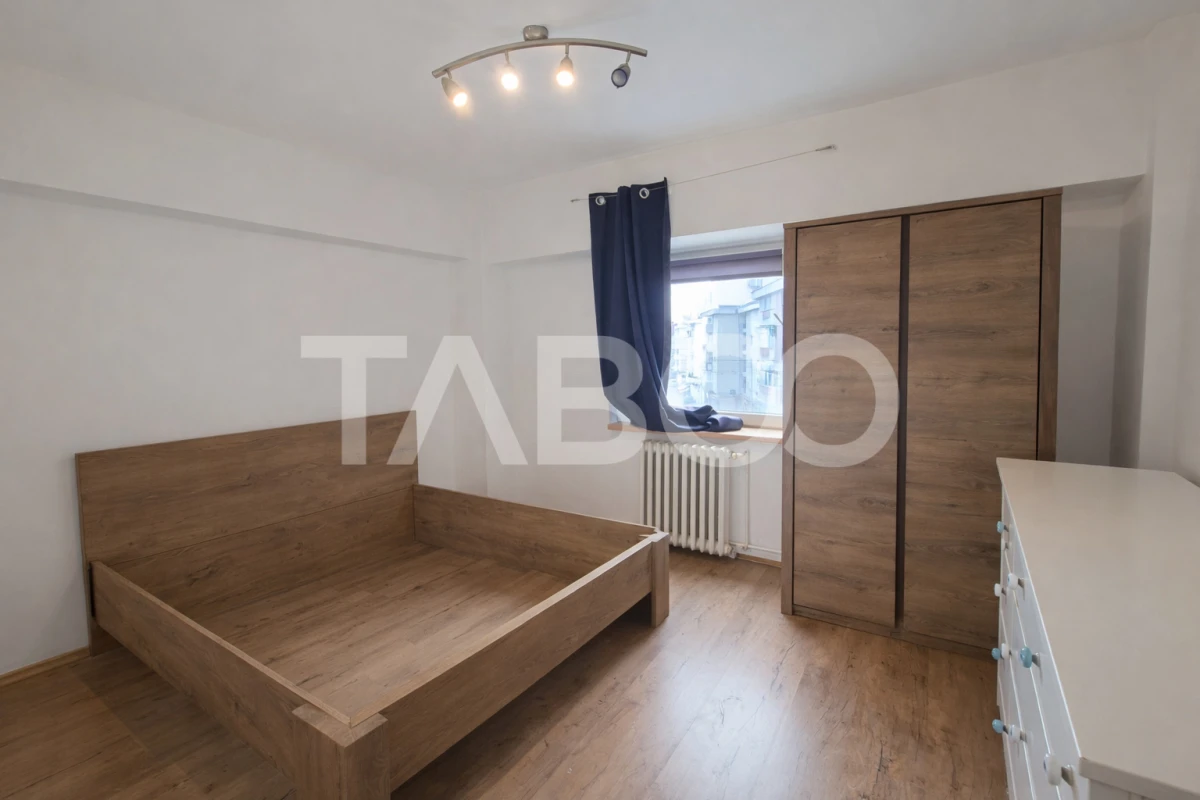 Apartament de vanzare decomandat cu 3 camere balcon etaj 2 in Turnisor - 1