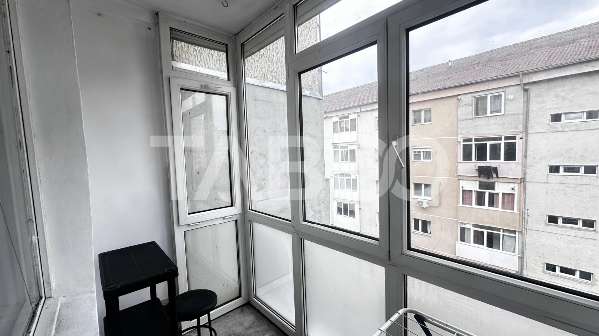 Apartament utilat 4 camere 98 mpu balcon inchis zona Vasile Aaron - 10