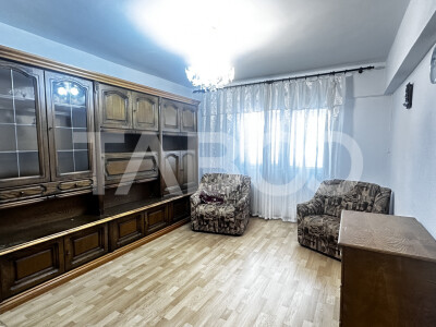 Apartament utilat 4 camere 98 mpu balcon inchis zona Vasile Aaron