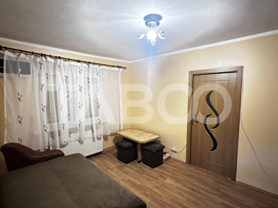 Apartament de inchiriat 2 camere utilate mobilate zona Vasile Aaron