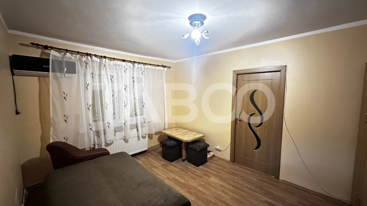 Apartament de inchiriat 2 camere utilate mobilate zona Vasile Aaron - 1