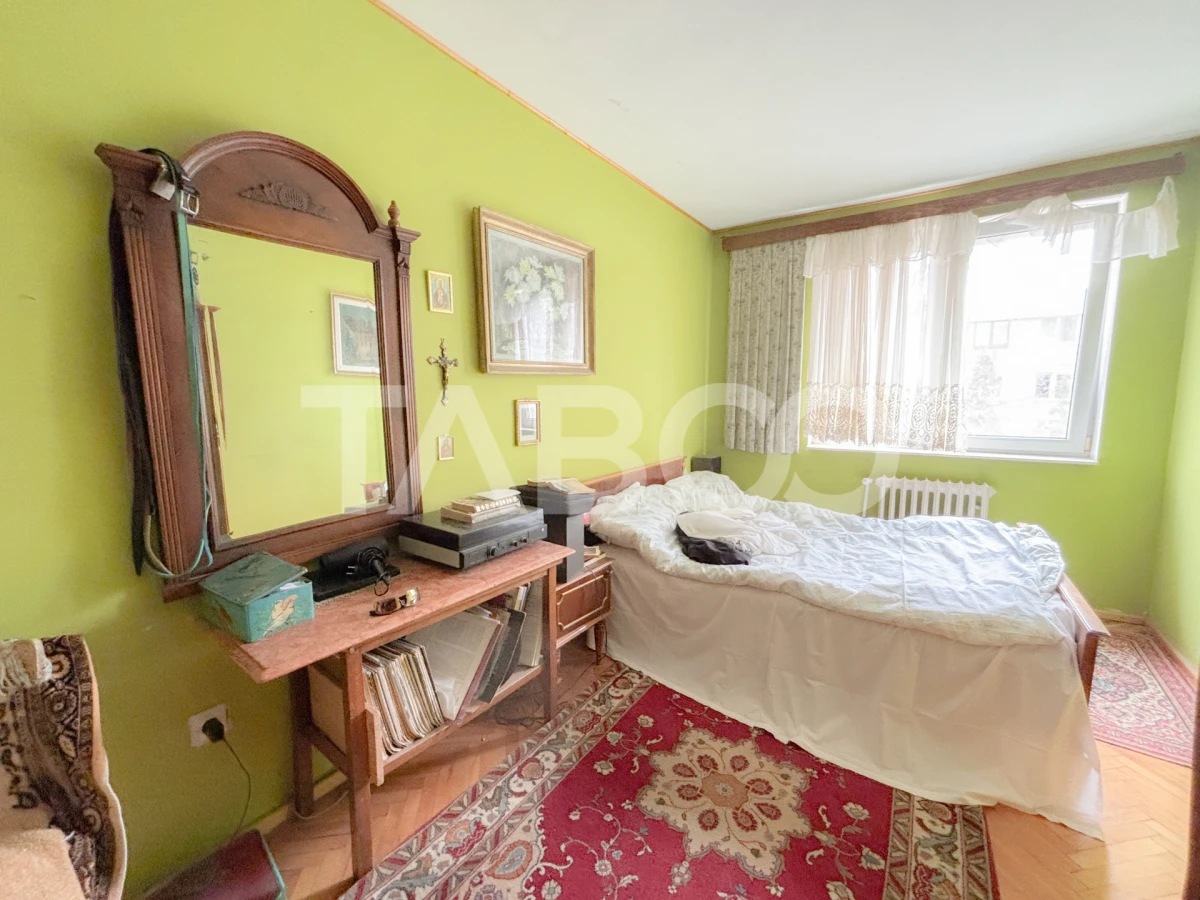 De vanzare apartament 3 camere cartier Gheorgheni zona retrasa - 1