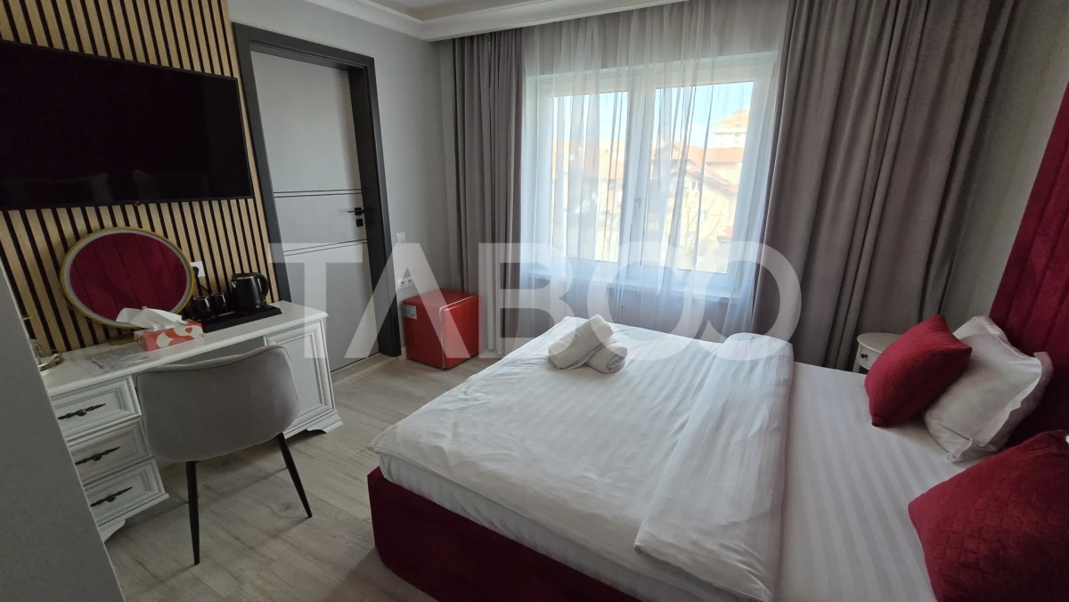 Pensiune de vanzare cu 11 camere 9 bai filigorie parcari zona Turnisor - 6